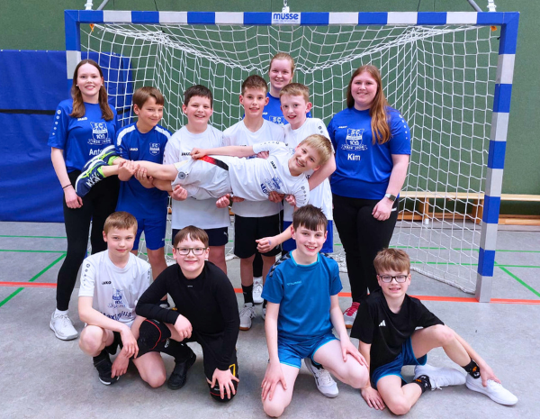 Mannschaftsbild der Handballdamen des SC Falke Saerbeck 2022/23
